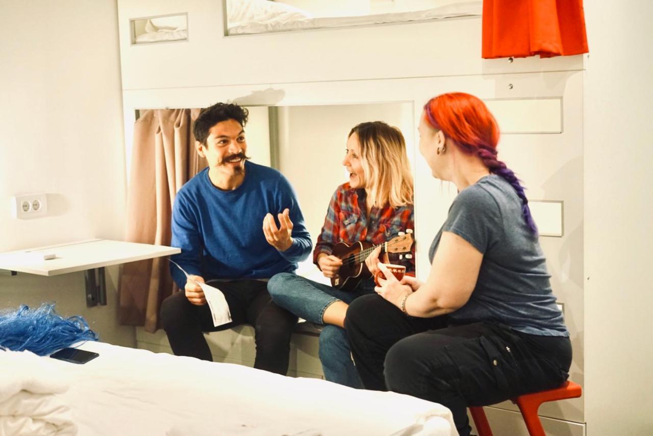 Good People Design Hostel Beograd Bagian luar foto