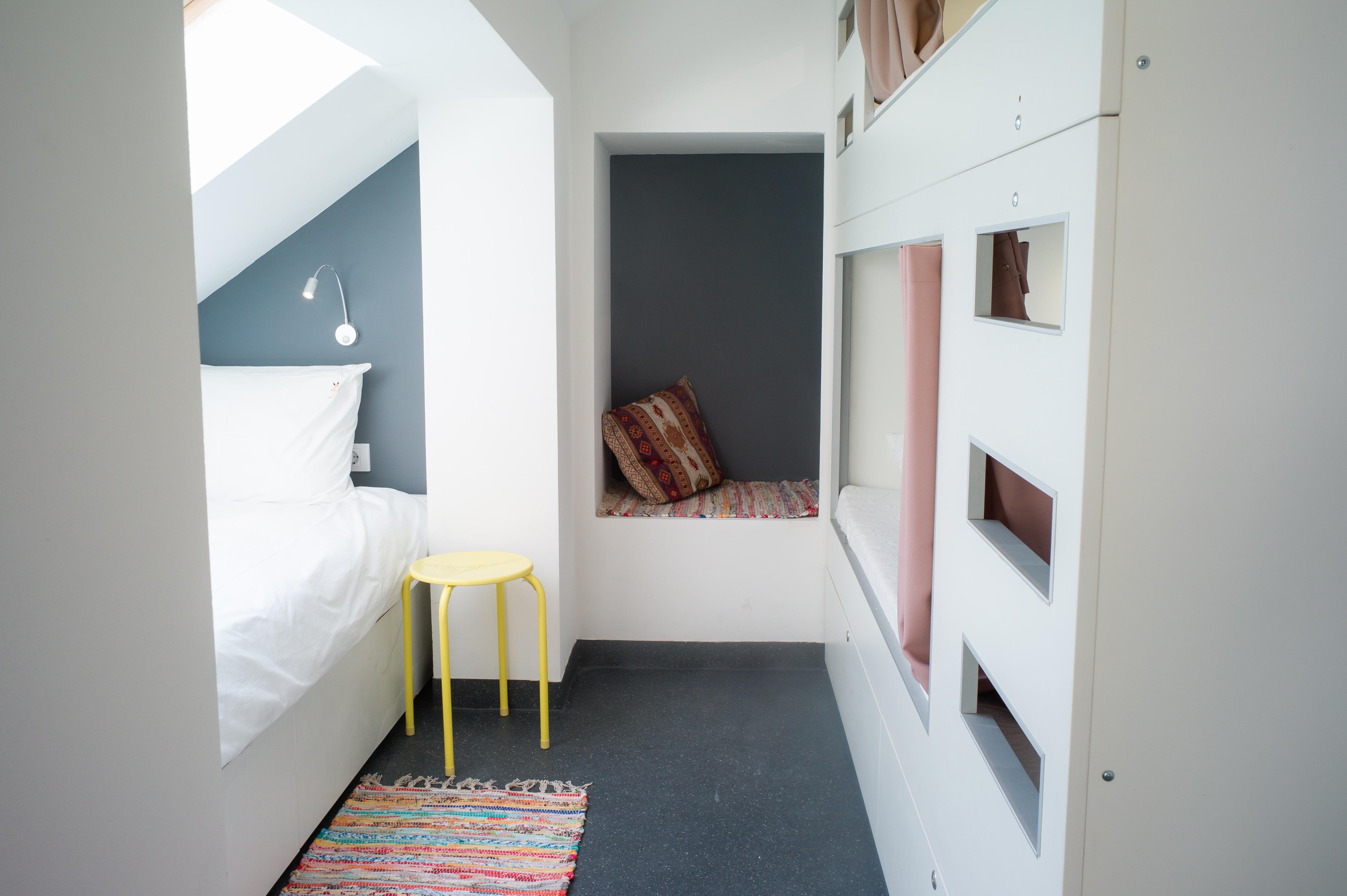 Good People Design Hostel Beograd Bagian luar foto