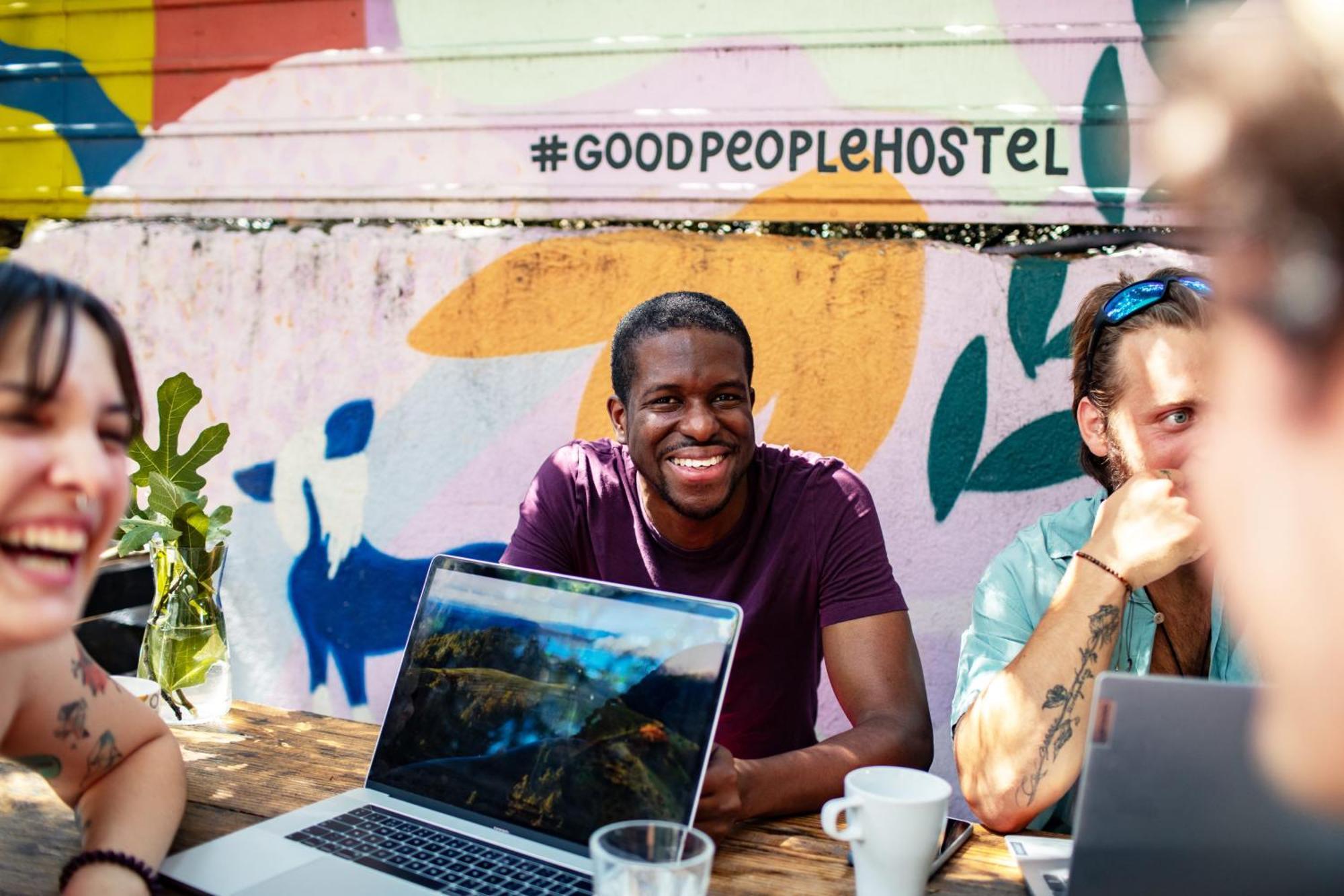 Good People Design Hostel Beograd Bagian luar foto